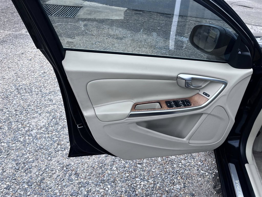 2016 Volvo S60 T5 Platinum - Photo 6