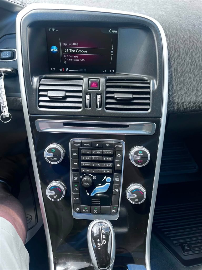 2016 Volvo XC60 T6 - Photo 7