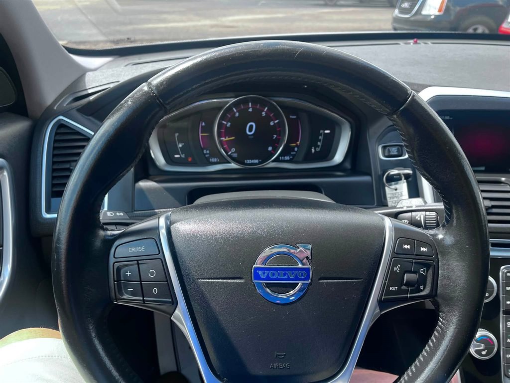 2016 Volvo XC60 T6 - Photo 6